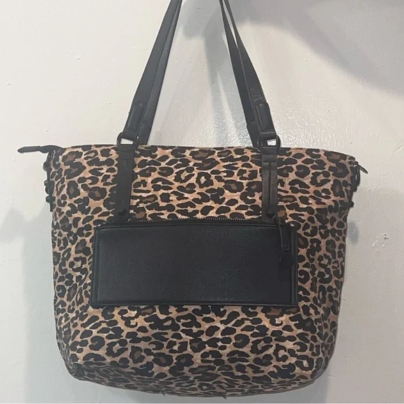 Hang accessories purse it’s brand new never used - Picture 1 of 4